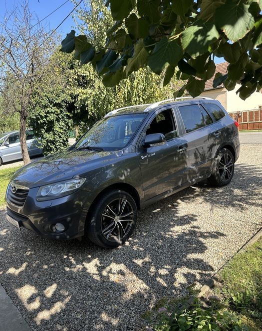 Hyundai Santa Fe 2009 | 2.2 Diesel | Cutie Automată | Turbină Schimbată | Jante Vară 20" + Iarnă 17" | Piele & Încălzire Scaune